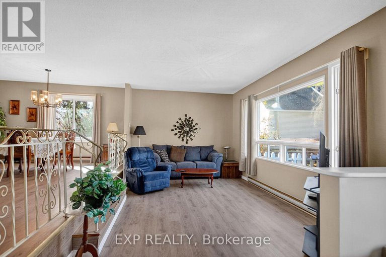 28996962/96-constance-lake-road/kanata-north-east/ottawa/ontario/K2K1X7_14
