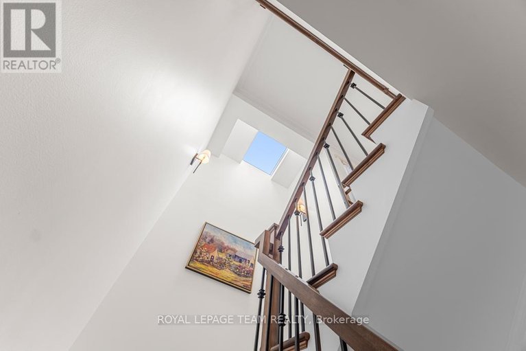 28937939/30-belvedere-crescent/lindenlea/ottawa/ontario/K1M2G4_23