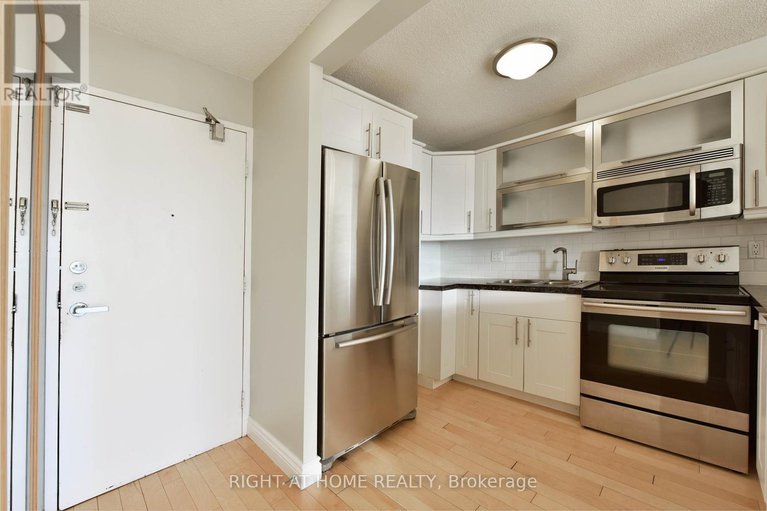 27927531/1705-1785-frobisher-lane/riverview-park/ottawa/ontario/K1G3T7_6
