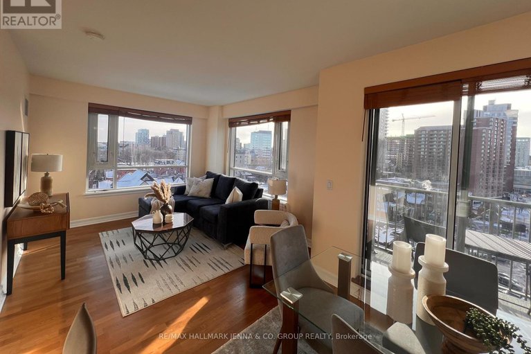 28054835/1104-200-besserer-street/sandy-hill/ottawa/ontario/K1N0A7_12