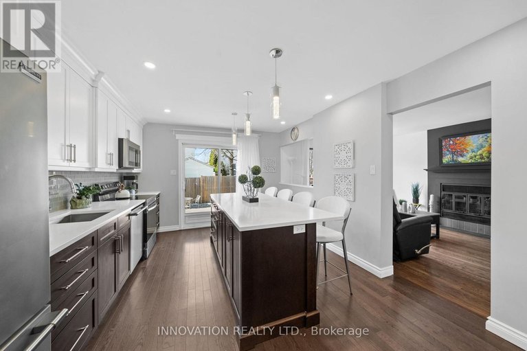 29591600/2056-wildflower-drive/queenswood-heights-south/ottawa/ontario/K1E3R3_11