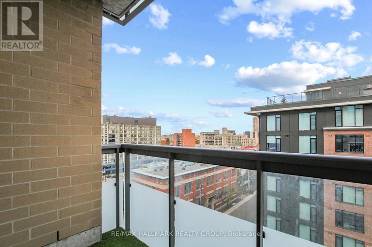 29513773/814-238-besserer-street/sandy-hill/ottawa/ontario/K1N6B1_27