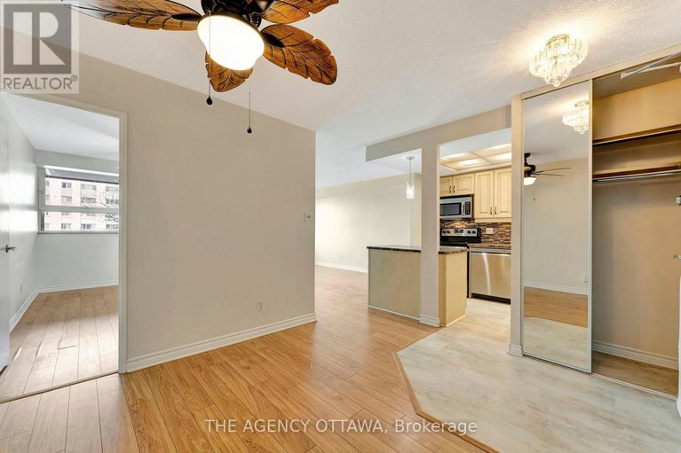 28574774/304-555-brittany-drive/viscount-alexander-park/ottawa/ontario/K1K4C5_8