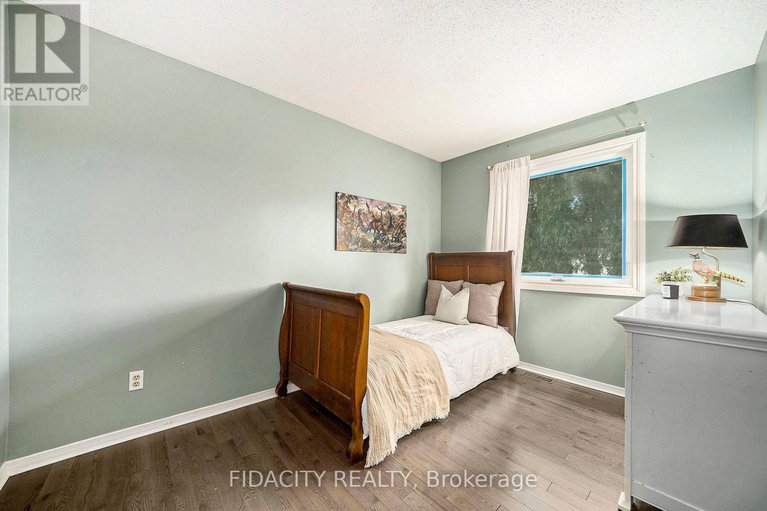 28817901/13-vesta-street/cedargrovefraserdale/ottawa/ontario/K2J3Y8_22