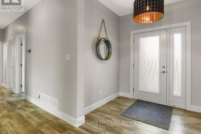 28567936/9145-county-road-6-road/augusta-twp/augusta/ontario/K0G1R0_6