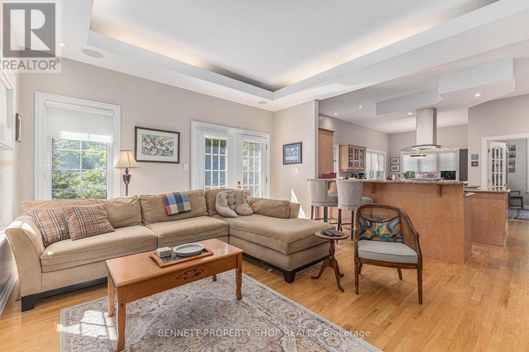 28752704/5-countryside-green/cedar-hillorchard-estates/ottawa/ontario/K2R1B5_14