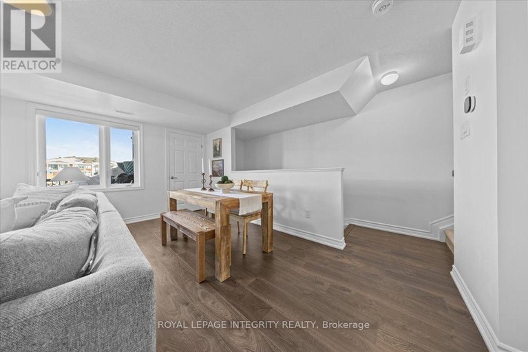 29615081/78-lyrid-private/half-moon-bay/ottawa/ontario/K2J6N3_5