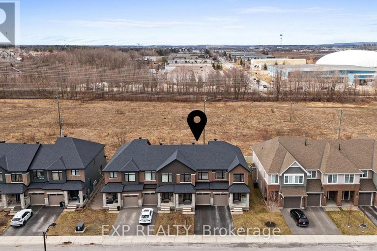 28297698/653-putney-crescent/stittsville-south/ottawa/ontario/K2S2N7_40