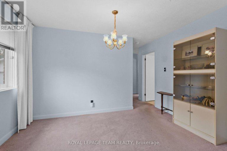 28492502/2218-prospect-avenue/alta-vista/ottawa/ontario/K1H7G3_9