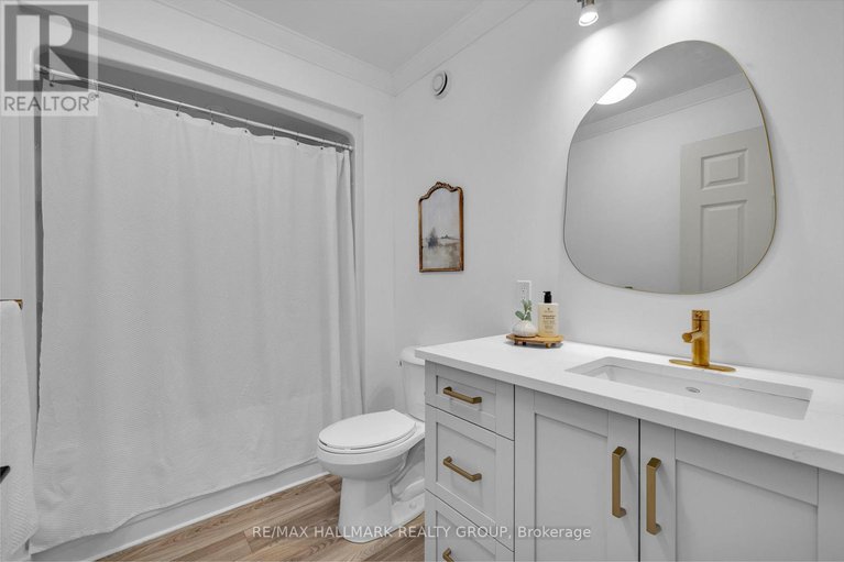 29081851/208-trudeau-crescent/russell-twp/russell/ontario/K4R1E5_22