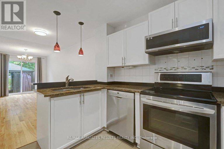 28794659/22-hendrie-court/katimavik/ottawa/ontario/K2L4A4_19