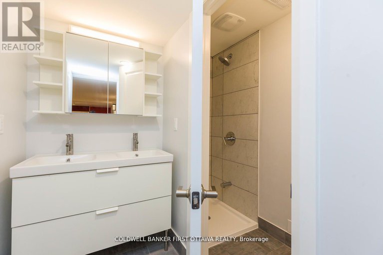 28574772/34-westwood-drive/meadowlandscrestview/ottawa/ontario/K2G2X1_20