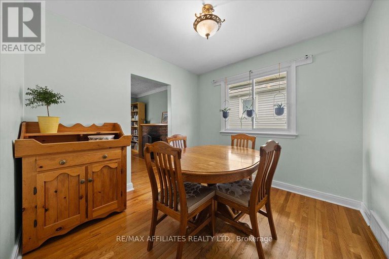 28777178/1490-laperriere-avenue/carlington/ottawa/ontario/K1Z7S9_9