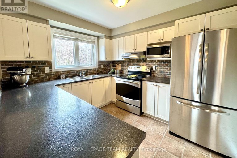 28205166/a-297-titanium-private/convent-glen-north/ottawa/ontario/K1C0A5_16