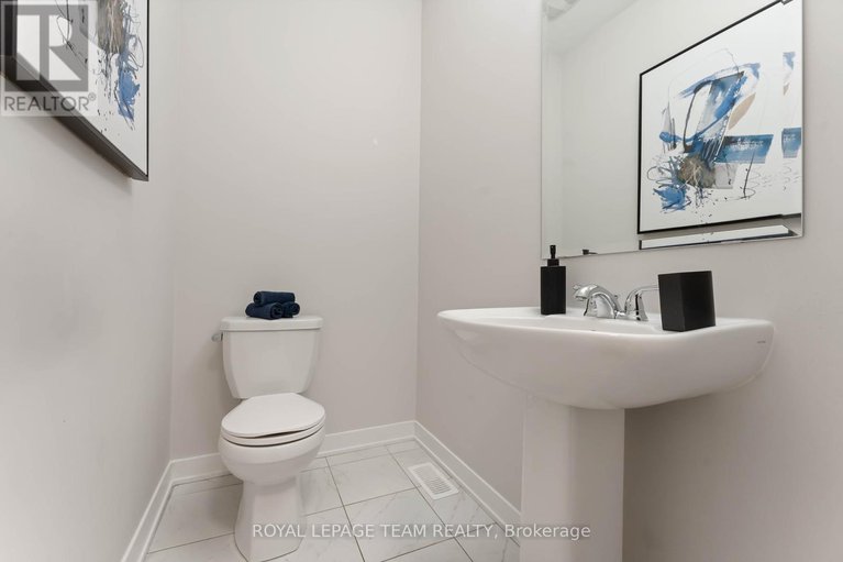 28886490/3040-travertine-way/half-moon-bay/ottawa/ontario/K2J6W9_18