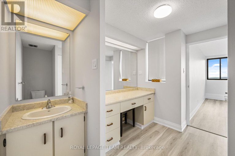 28664760/1607-1285-cahill-drive/south-keys/ottawa/ontario/K1V9A7_23