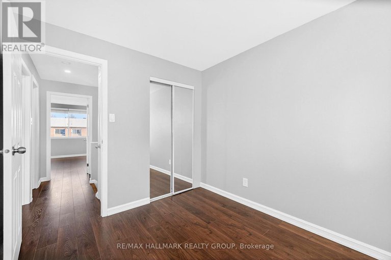 29163318/b-905-elmsmere-road/beacon-hill-south/ottawa/ontario/K1J8G4_24