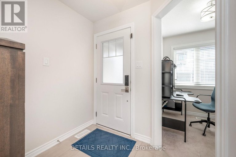 28572241/434-white-arctic-avenue/half-moon-bay/ottawa/ontario/K2J5Y9_2