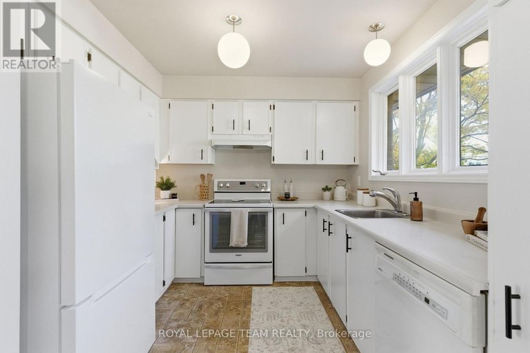 29056030/1404-forge-street/sawmill-creektimbermill/ottawa/ontario/K1T2V1_16