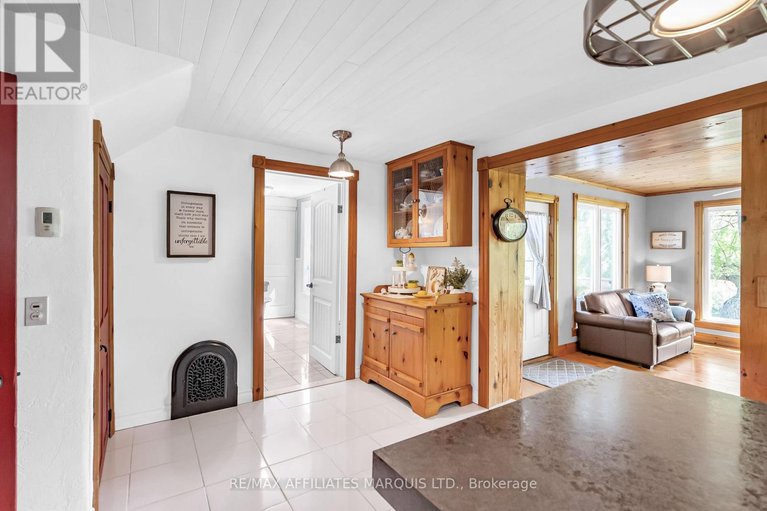 28331600/19662-john-street/south-glengarry-charlottenburgh-twp/south-glengarry/ontario/K0C2J0_11