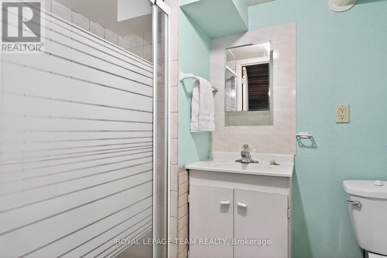 29546400/336-ducharme-boulevard/vanier/ottawa/ontario/K1L6T6_19