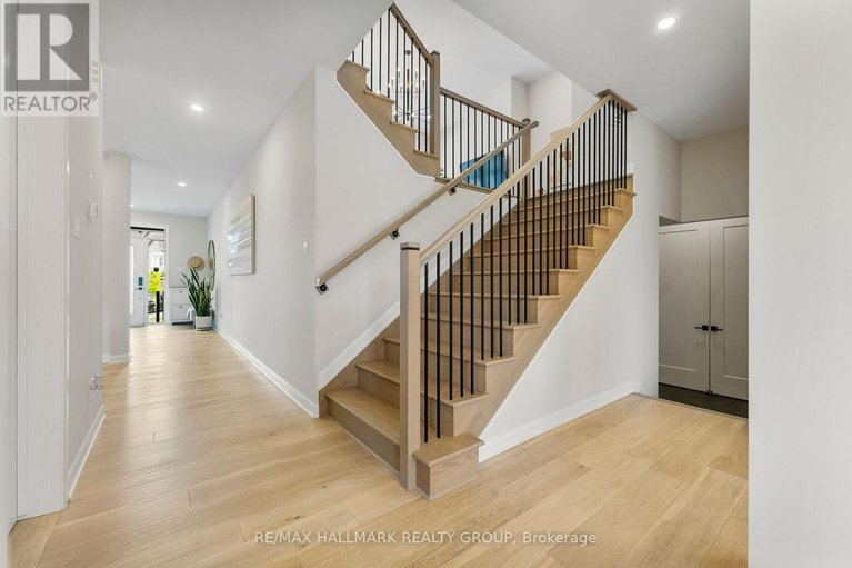 28419525/350-cloyne-crescent/half-moon-bay/ottawa/ontario/K2J6W4_23