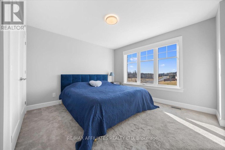 28084122/724-mcmanus-avenue/manotick-village-manotick-estates/ottawa/ontario/K4M0B2_36