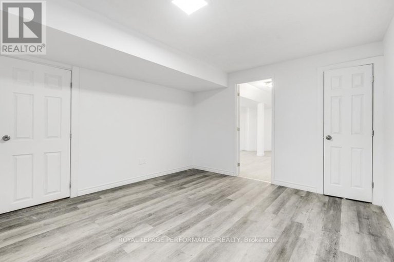 28601739/1416-caravel-crescent/bilberry-creekqueenswood-heights/ottawa/ontario/K1E3X4_28