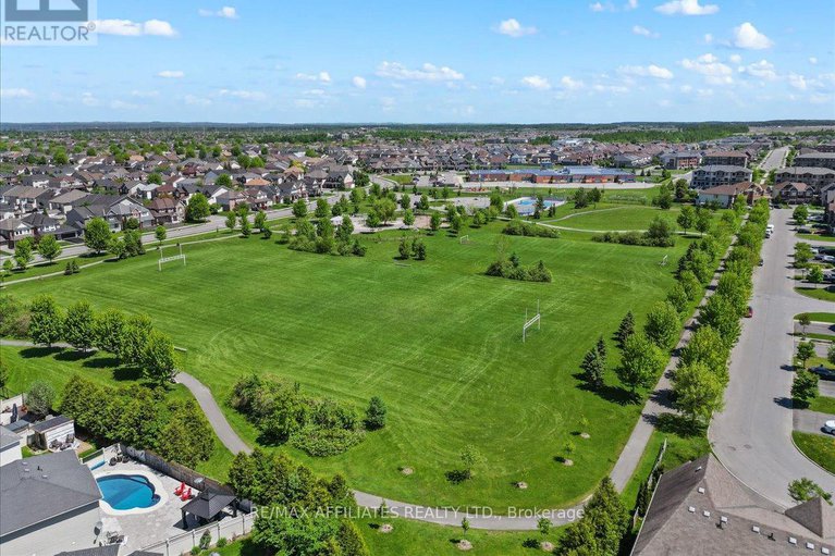 28378372/119-silvermoon-crescent/avalon-east/ottawa/ontario/K4A0P5_43
