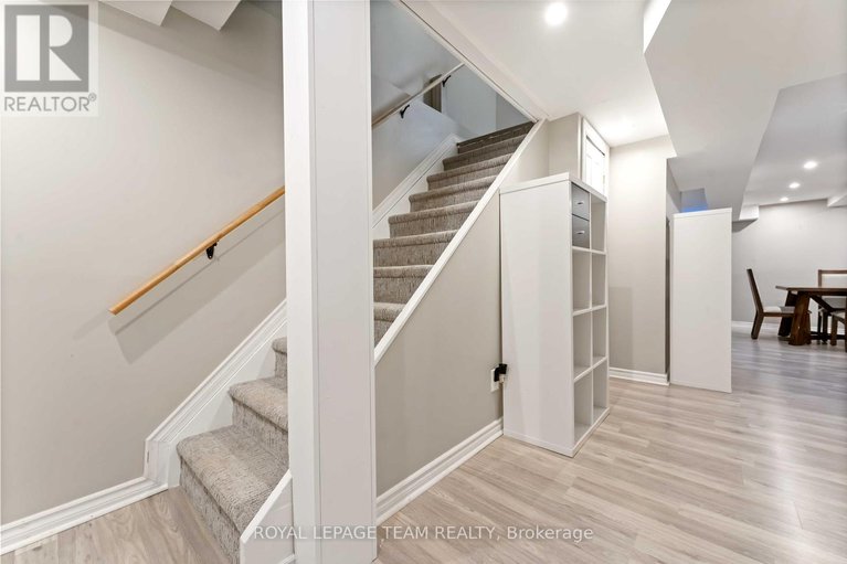 29049675/3-fulham-court/on-the-green/ottawa/ontario/K2J2L6_20