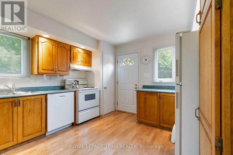 28614426/207-curry-street/kemptville/north-grenville/ontario/K0G1J0_17
