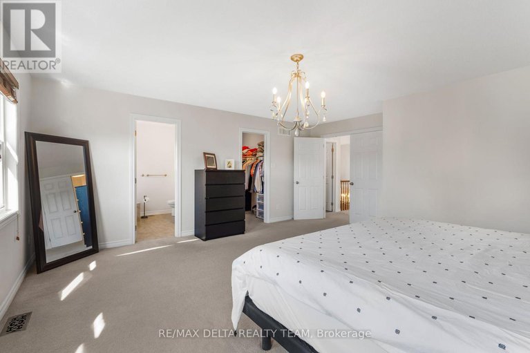 28627849/227-hillpark-high-street/mer-bleuebradley-estatesanderson-park/ottawa/ontario/K1W0B5_18