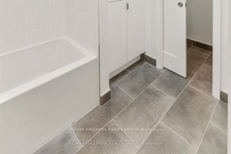 29052704/396-roosevelt-avenue/westboro-west/ottawa/ontario/K2A1Z3_34