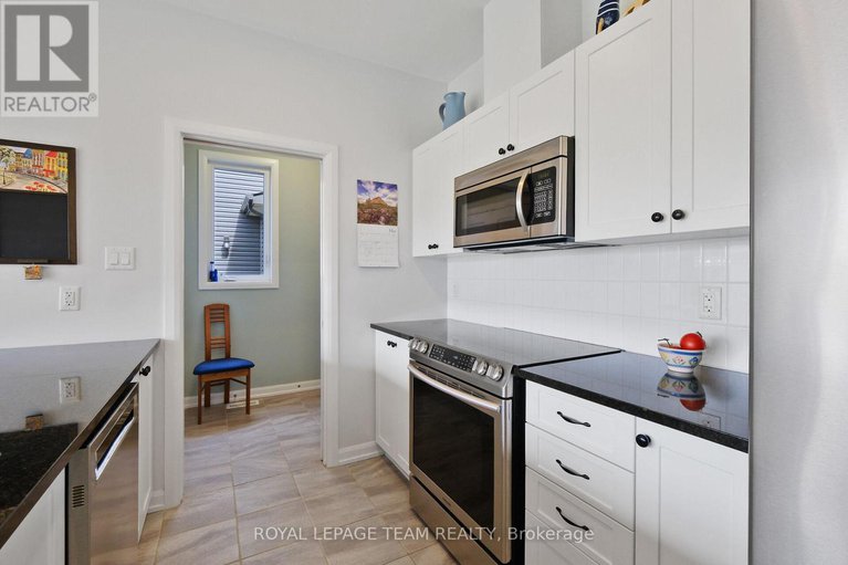 28427098/240-boyd-street/carleton-place/carleton-place/ontario/K7C0H3_19
