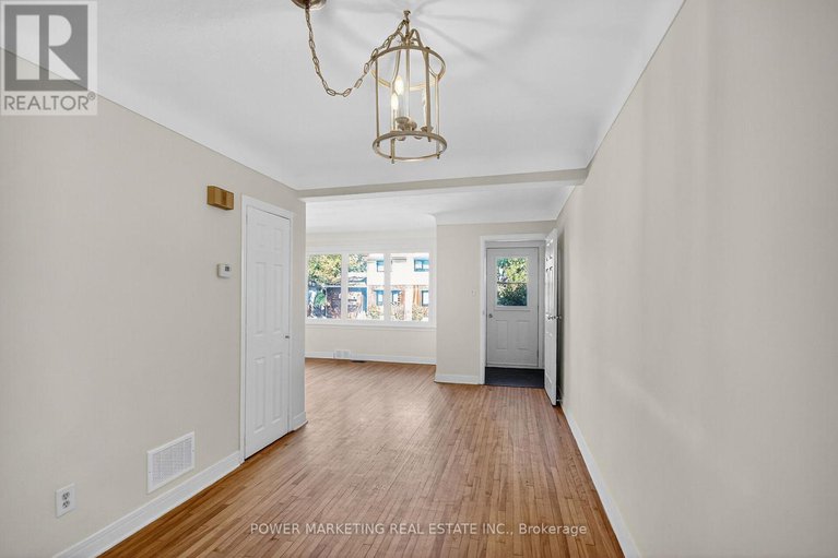 28690324/528-mutual-street/castle-heights/ottawa/ontario/K1K1C6_11