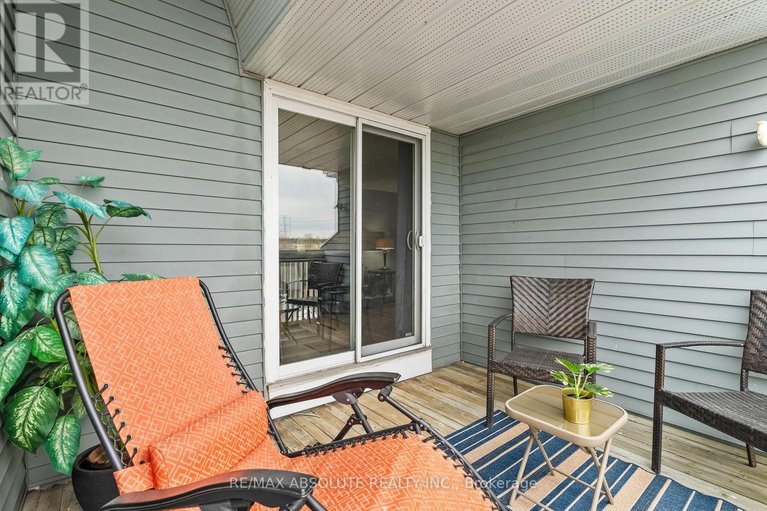 29671420/415-216-viewmount-drive/borden-farmstewart-farmcarleton-heightsparkwood-hills/ottawa/ontario/K2E7X4_26