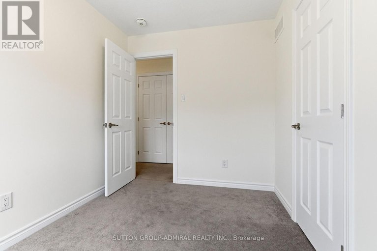 29470699/903-nautilus-private/emerald-meadowstrailwest/ottawa/ontario/K2V0S5_29