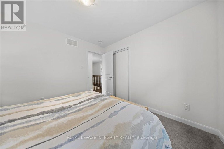 29357054/772-cappamore-drive/half-moon-bay/ottawa/ontario/K2J6V6_32