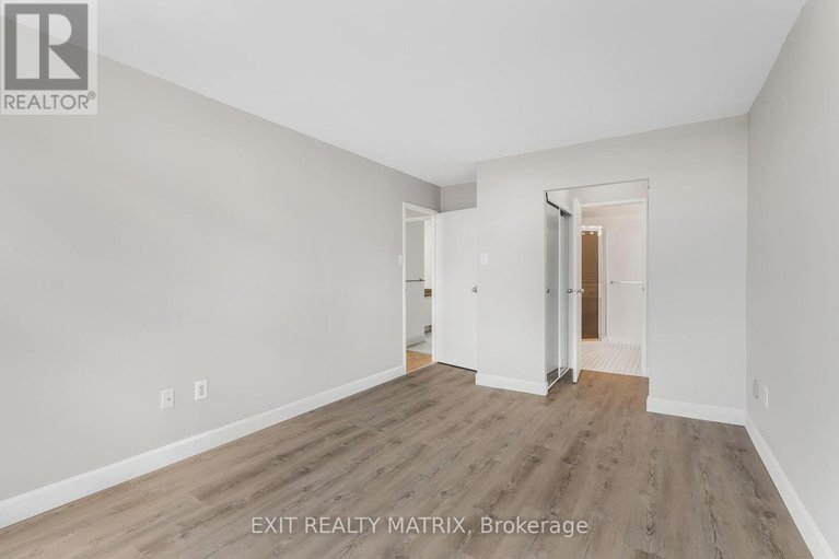 28647824/705-2759-carousel-crescent/emerald-woodssawmill-creek/ottawa/ontario/K1T2N5_17