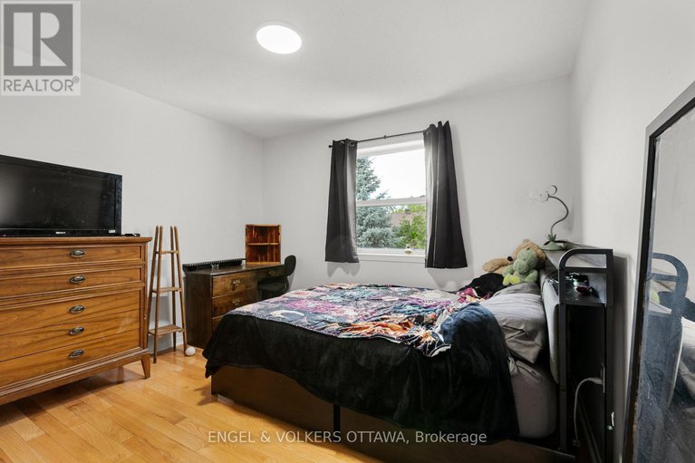28533068/271-berrigan-drive/longfields/ottawa/ontario/K2J5C3_17