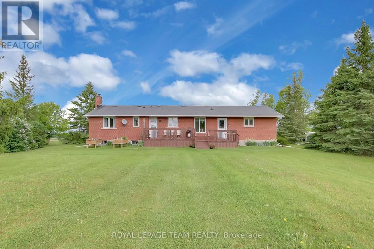 28394821/6022-third-line-road-n/rideau-twp-w-of-hwy-16-north-of-reg-rd-6/ottawa/ontario/K0A2T0_50