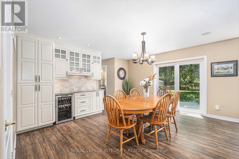 28620612/16-ember-glow-court/stittsville-central/ottawa/ontario/K2S1C3_10