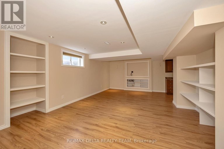 29583764/1983-plainhill-drive/notting-hillsummerside/ottawa/ontario/K4A0E8_36