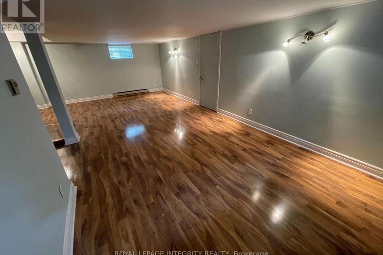 28908367/469-guy-street/castle-heights/ottawa/ontario/K1K1C1_24