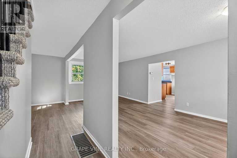 28763800/814-laurier-street/town-of-rockland/clarence-rockland/ontario/K4K1E6_7