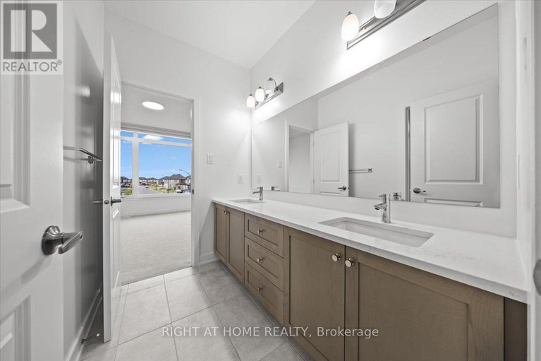 28770534/610-kenabeek-terrace/riverside-southgloucester-glen/ottawa/ontario/K4M0M3_29