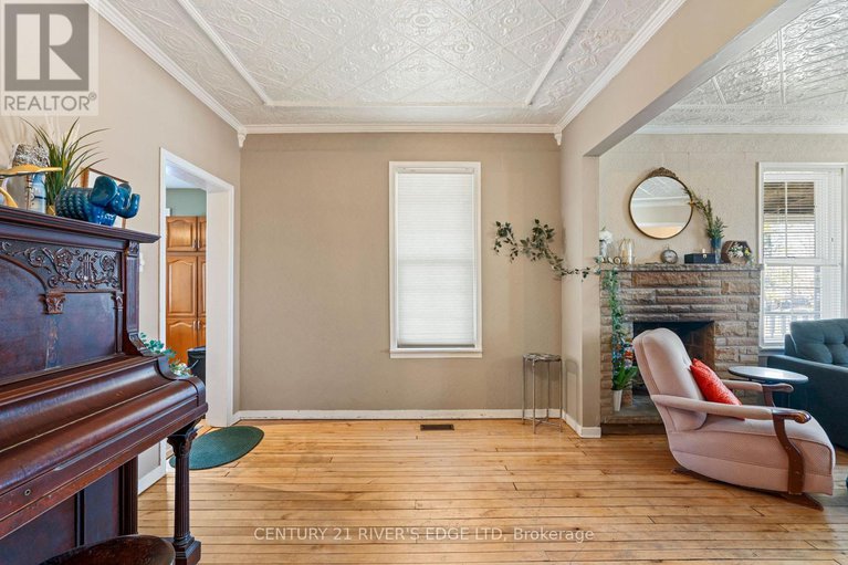 28657230/453-may-street/winchester/north-dundas/ontario/K0C2K0_8