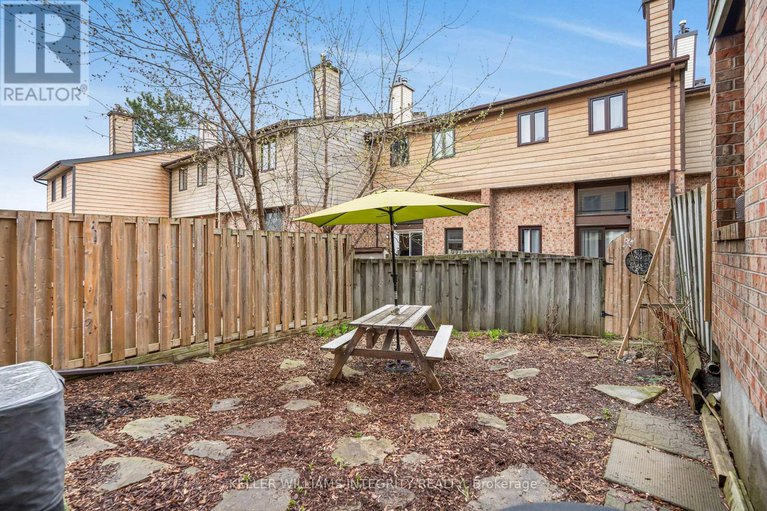 28271638/1471-bryson-lane/sawmill-creektimbermill/ottawa/ontario/K1T2T7_27