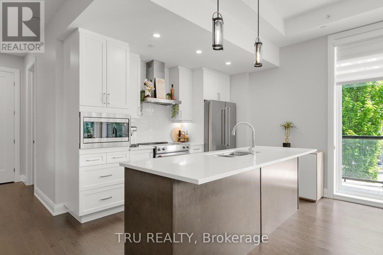 28771647/102-100-cortile-private/riverside-southgloucester-glen/ottawa/ontario/K1V2S8_17