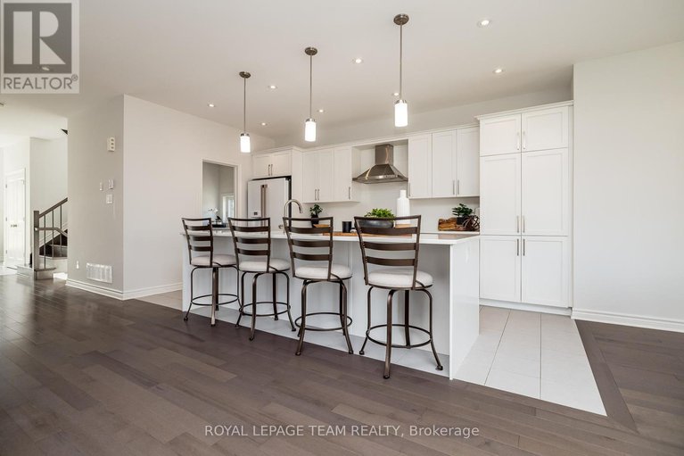 28830744/636-mistwell-lane/riverside-southgloucester-glen/ottawa/ontario/K4M1B2_11